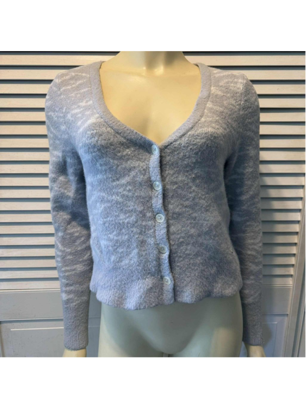 Women's Abercrombie & Fitch Cardigan Sweater Size M Gray
